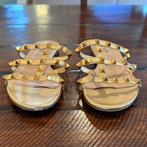 Valentino Garavani Rockstud Flat Metallic Nappa Slide Sandals